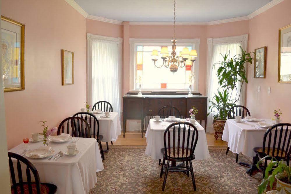 غلينز فولز The Bell House Inn المظهر الخارجي الصورة